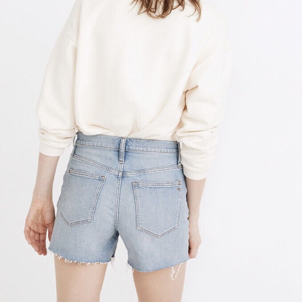 Madewell High Rise Denim Shorts - Size 28 - Watt Wash - Picture 2 of 5